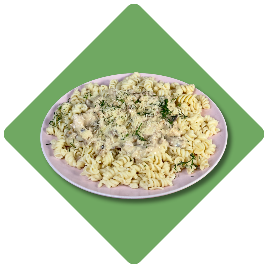Fusilli makaronai su vištiena ir pievagrybiais