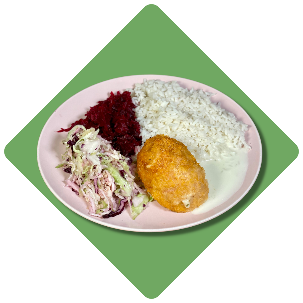 Įdarytas kiaulienos kotletas su pievagrybiais, šonine patiekiamas su tradiciniu padažu