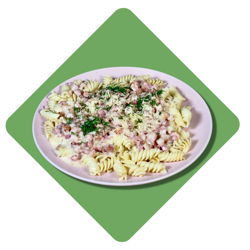 Fusilli makaronai su šonine ir džiugo sūriu