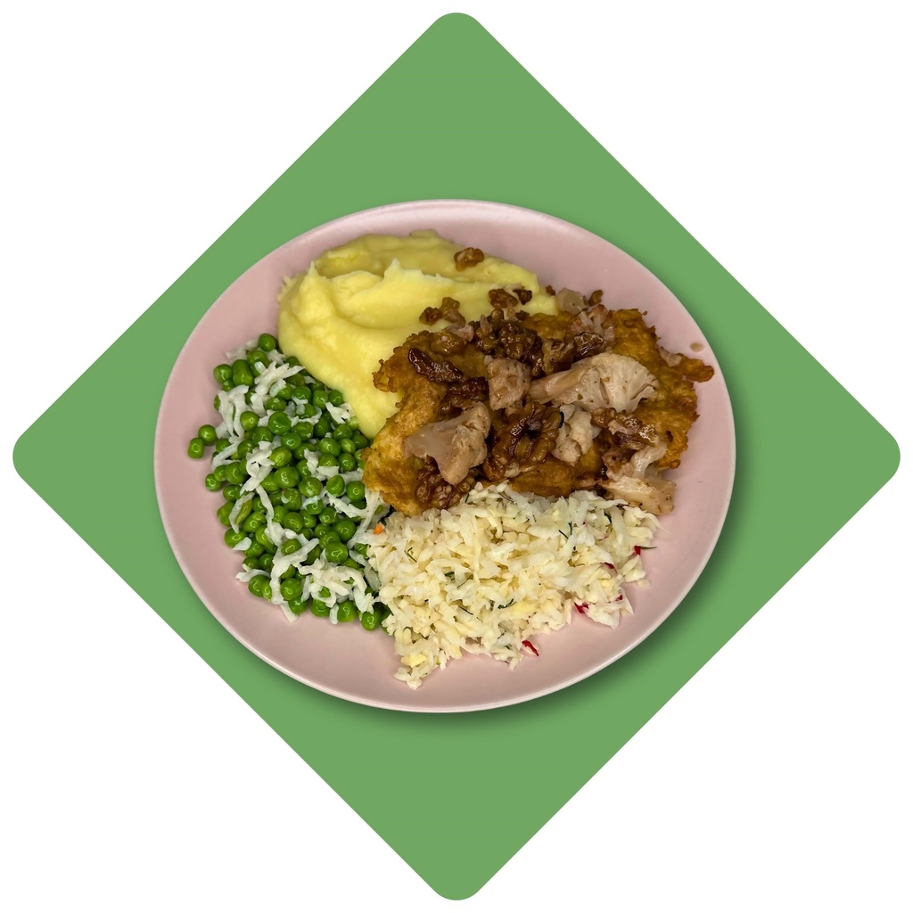 Lydekos kepsnys su kalafiorais, gardintas graikiškais riešutais