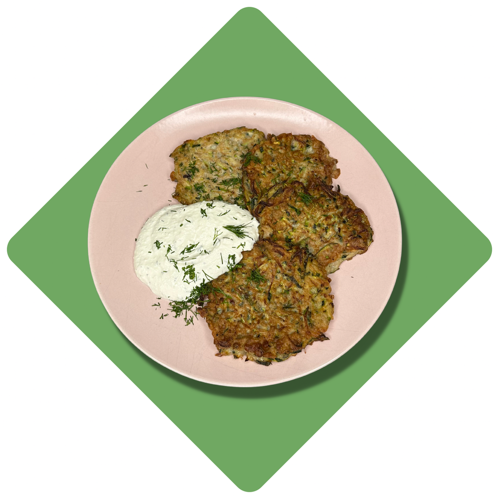 Cukinijų blyneliai su varškės padažu